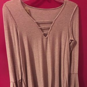 BRAND NEW AMERICAN EAGLE SHIRT!